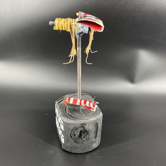 Whimsical Handmade Folk Tramp Art Tin Can Metal Sculpture Insect Hug Bug Figures - Picture 12 of 16